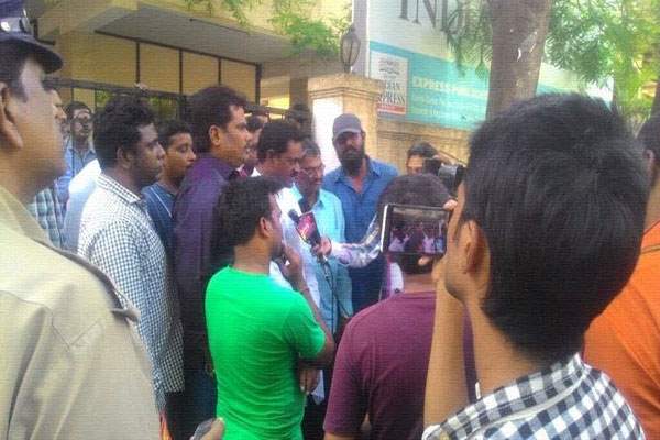 Brahmotsavam-effect-employee-removed
