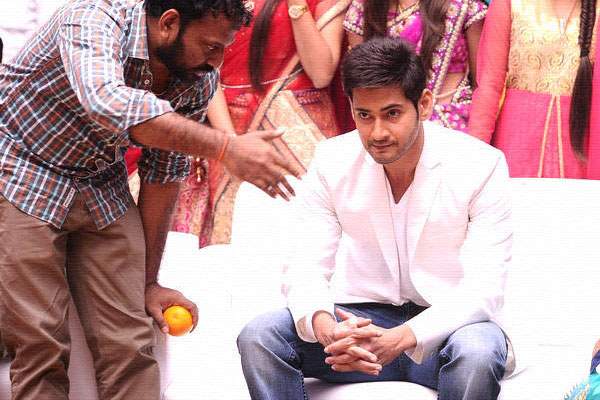 Brahmotsavam-maheshbabu-sets-fakeness