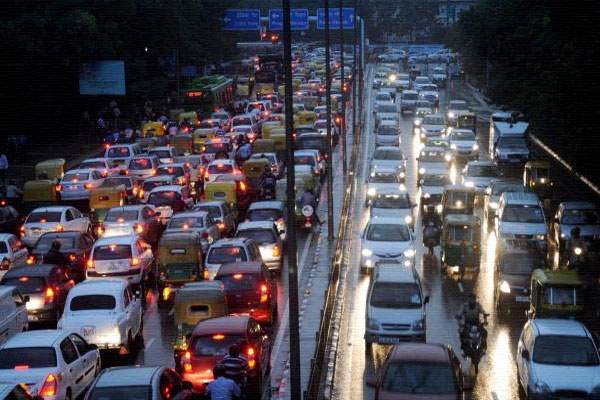 IT Corridors in Hyderabad clogged with Traffic