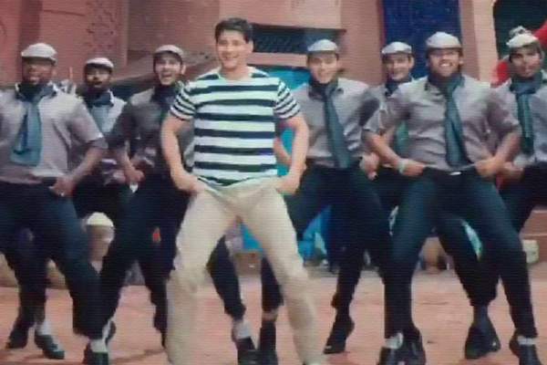 Mahesh babu dance step in brahmostavam