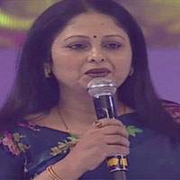 Mahesh made Jayasudha cry on Brahmotsavam setsMahesh made Jayasudha cry on Brahmotsavam sets