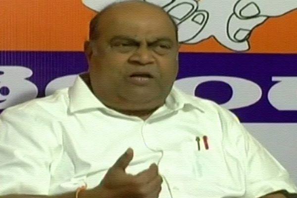 Nagam janardhan reddy comments on KCR