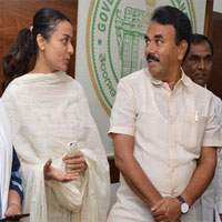 Namrata Shirodkar meets Jupally Krishna Rao to discuss about siddapur, telangana, mahesh babu, village adoption