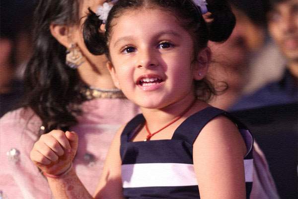 Sitara made the 3 heroines take back seat, mahesh babu, kajal, samantha