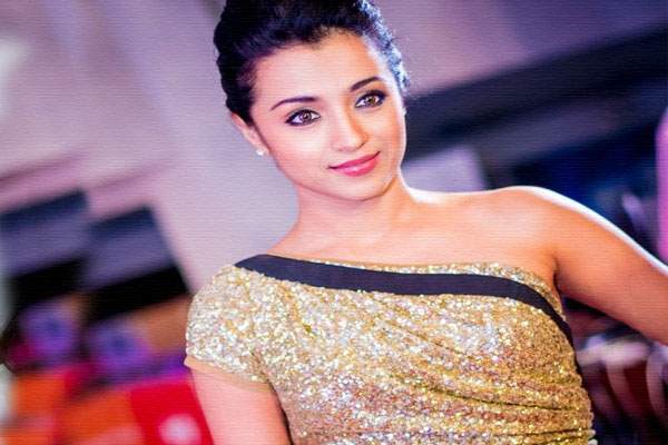 Trisha-turns-to-Mohini-after-Nayaki