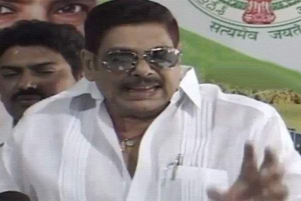 anam vivekananda reddy  satire  on ys jagan