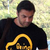 idiots-salman-khan-brother-sohail-khan-to-journos