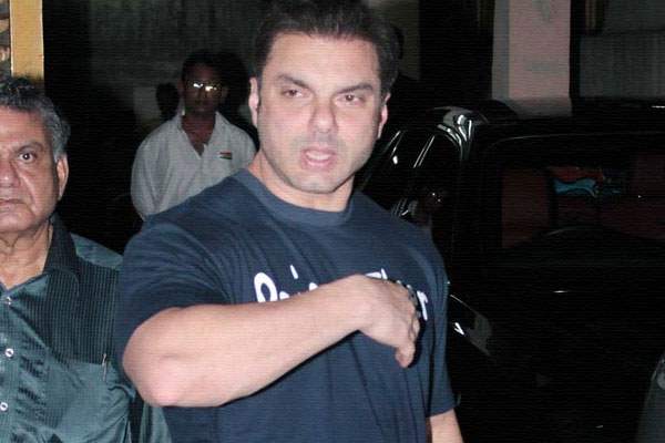 idiots-salman-khan-brother-sohail-khan-to-journos