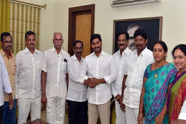 jagan-mlas-tour-to-goa