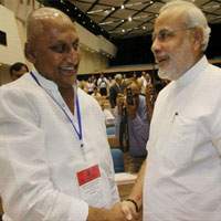 Samyikya Andhra Star Batsman kiran kumar reddy tries to act smart