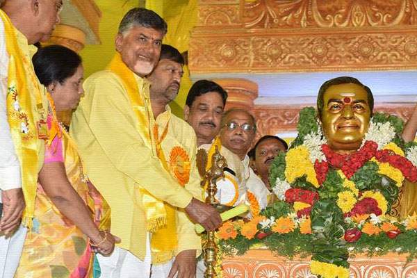 mahanadu