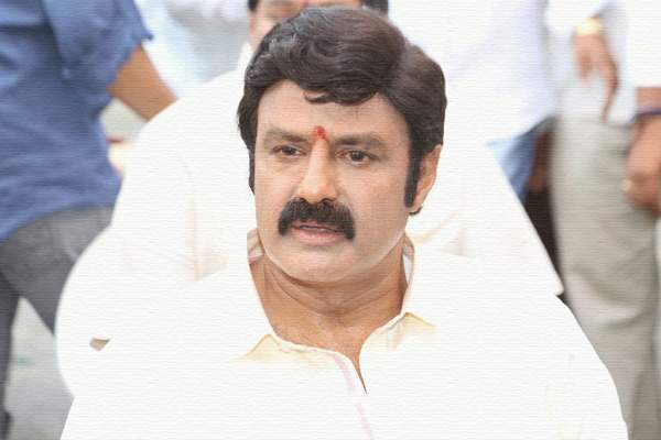 Balakrishna Accident, Balakrishna Car Accident, Balayya Accident, Balayya Car Accident, Balakrishna Road Accident,  Balayya Road Accident, Nandamuri Balakrishna Accident, Balakrishna Escapes Accident, Balakrishna  divider Accident