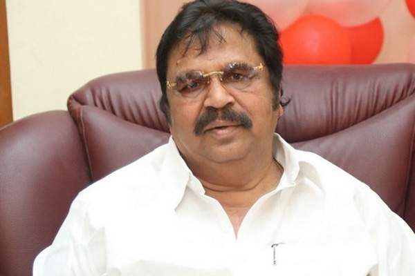 Dasasri nanrayana rao comments on Padma awards