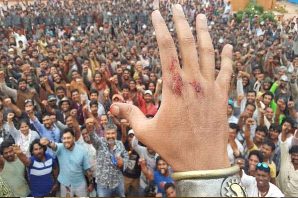 Fantastic-first-day-at-war-baahubali