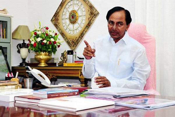 KCR rates Chandrababu Naidu ruling