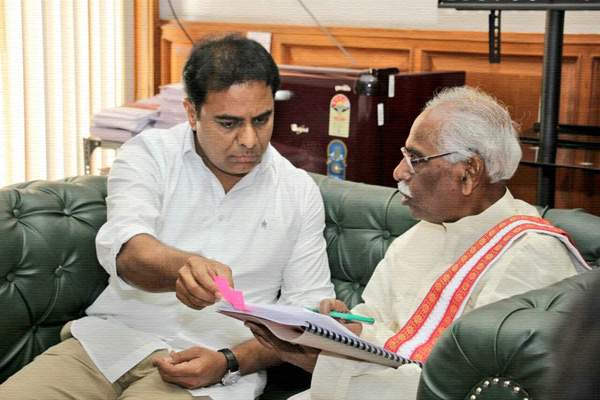 KTR, Telangana, KCR, BJP, Bandaru Dattatreya, TRS, Telangana BJP, Telangana Politics, Telangana CM, Dattatreya, Minister of Labour and Employment