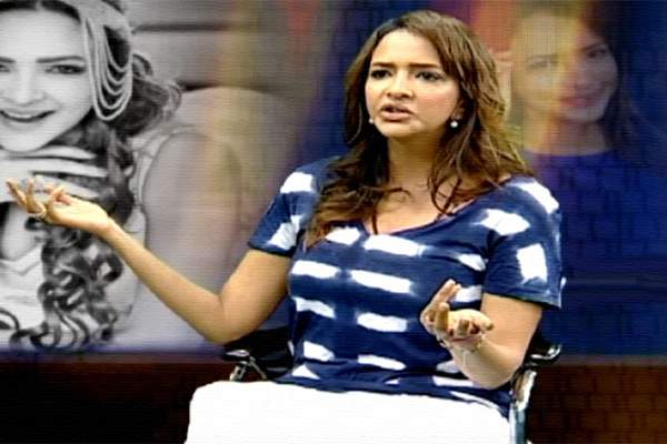 Lakshmi-Manchu - Politics