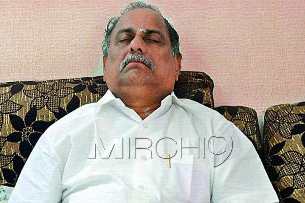 Mudragada Padmanabham, Kapu, Kapu reservation, Kapu agitation, tuni voilence, court, TDP, bail, chnadrababu naidu, fast, arrest