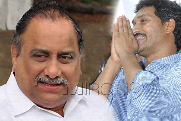 Mudragada YS Jagan Meet, Mudragada YS Jagan Kapu Reservations, Mudragada YS Jagan Godavari Districts, Mudragada YS Jagan Kapu sentiment