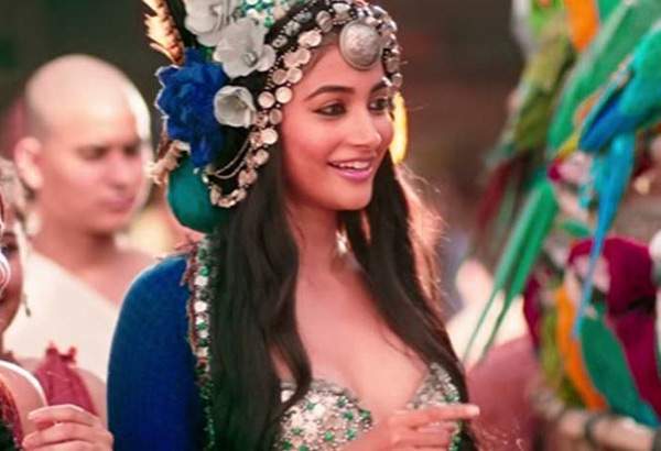 Pooja Hegde, Pooja Hegde Mohenjo Daro, Pooja Hegde Mohenjo Daro Modern outfits, Pooja Hegde Modern Looks Mohenjo Daro Movie 