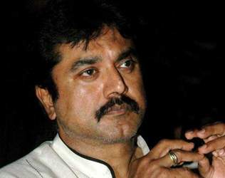 Senior Actor, SarathKumar, Nadigar Sangham, Chest pain, Radhika, Radhika husband, Santheyalli Nintha Kabira, Mammootty, Kasaba, Malayalam, Varalaxmi,