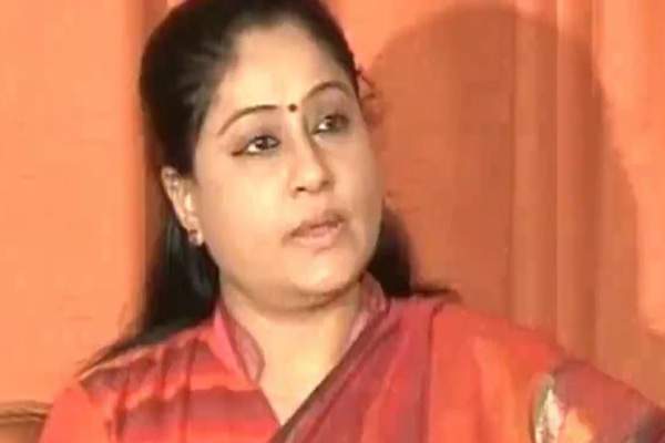 Vijayashanti, Theft, MP Vijayashanti, TRS, Congress, lady boss, Vijayashanthi, Vijayashanti movies, karthavyam, telugu movie news