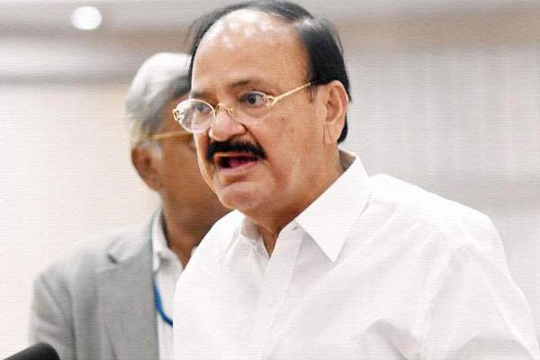 Venkaiah Naidu Angry Air India,Venkaiah Naidu Slams Air India,Venkaiah Naidu Tweets Air India,Venkaiah Naidu fires Air India,Venkaiah Naidu Air India Flight