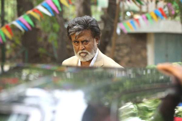 CNN, CNN Troll Rajinikanth, CNN Troll Rajinikanth Bollywood Hero, CNN Twitter Troll Rajinikanth Bollywood Hero, CNN Rajinikanth Controversy 
