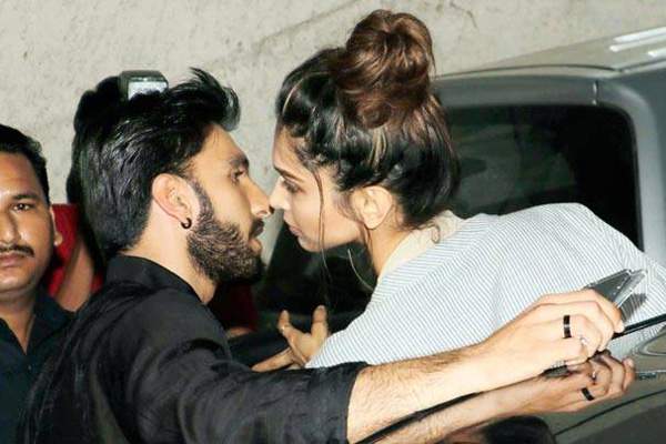 Deepika Padukone, Deepika Padukone Pregnant, Deepika Padukone Pregnant Rumour, Deepika Padukone Pregnant Rumor, Deepika Padukone Pregnant Gossip, Deepika Padukone Pregnant Baby Bump, Deepika Padukone Pregnancy