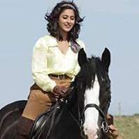 Ileana, Ileana Horse Riding, Ileana D'Cruz Horse Riding, Rustom movie Ileana Horse Riding, Akshay Kumar Ileana Horse Riding, Ileana Rustom Movie Horse Riding,