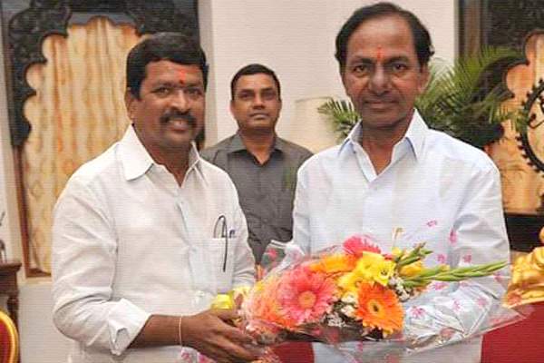 KCR, KCR PA Seri Subash Reddy, KCR Personal Assistant, Seri Subash Reddy, KCR PA Seri Subash Reddy TSMDC chairaman, CM KCR PA Seri Subash Reddy, KCR Loyalist Seri Subash Reddy, KCR  Seri Subash Reddy Telangana State Mineral Development Corporation Chairman