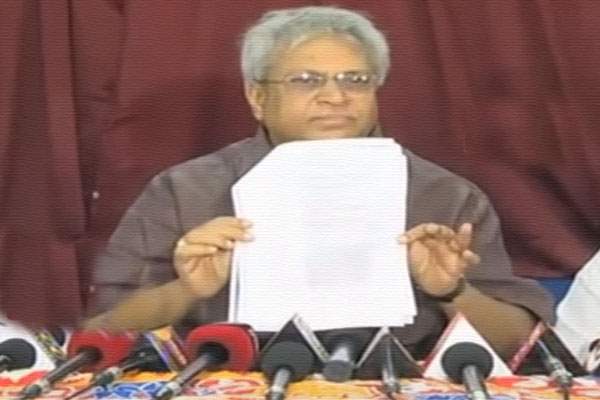 Undavalli,Undavalli Reveals Secret Document,Undavalli Reveals Secret Document AP Special Status,Undavalli Reveals Modi Secret,Undavalli Reveals Cabinet Note