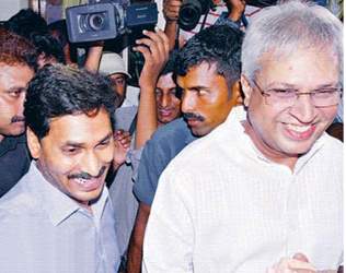Undavalli Arun Kumar, Undavalli Arun Kumar Joining YSRCP, EX MP Undavalli Arun Kumar Joining YSRCP, Undavalli Arun Kumar Joining YS Jagan YSRCP, Congress Ex MP Undavalli Arun Kumar Joining YSRCP