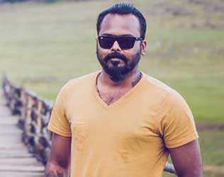 Rajinikanth, Rajinikanth Fan Vasanth Paul, Rajinikanth Fan Vasanth Paul Drunk, Rajinikanth Kabali Fan Vasanth Paul Drunk, Rajinikanth Fan Vasanth Paul Rescue Woman, Rajinikanth Fan Vasanth Paul Gang Rape