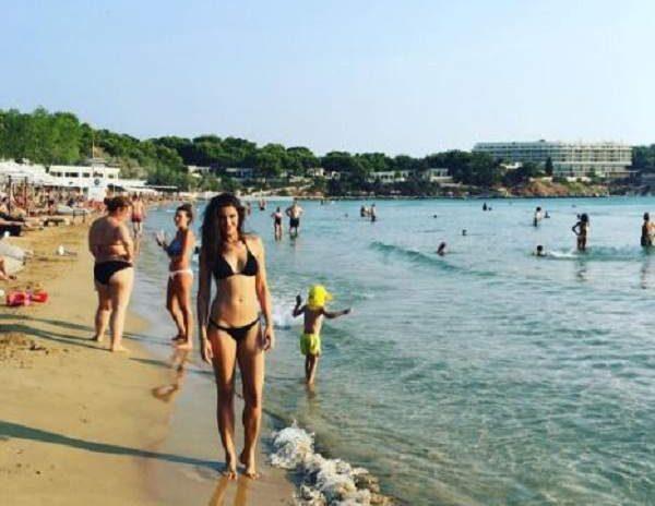 Nargis Fakhri, Nargis Fakhri Bikini Beach, Nargis Fakhri Bikini Fun, Nargis Fakhri Bikini Treat, Nargis Fakhri Bikini Tease, Nargis Fakhri Bikini Photo