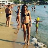 Nargis Fakhri, Nargis Fakhri Bikini Beach, Nargis Fakhri Bikini Fun, Nargis Fakhri Bikini Treat, Nargis Fakhri Bikini Tease, Nargis Fakhri Bikini Photo