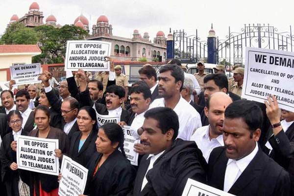 Hyderabad High Court Division, Hyderabad High Court Bifurcation, Hyderabad High Court Telangana JAC, Hyderabad High Court Supreme Court Intervention