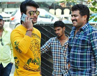 Chuttalabbayi, Chuttalabbayi Movie Postponed, Chuttalabbayi Movie Release Date Postponed, Chuttalabbayi Box Office Clash with Thikka Movie