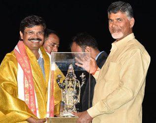 Boyapati Srinu, Boyapati Srinu Chandrababu Naidu, Boyapati Srinu Praises Chandrababu Naidu, Boyapati Srinu Praises CM Chandrababu Naidu, Boyapati Srinu Praises AP CM Chandrababu Naidu, Boyapati Srinu Praises Chief Minister Chandrababu Naidu, Director Boyapati Srinu Praises Chandrababu Naidu