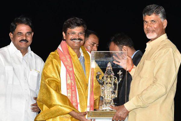 Boyapati Srinu, Boyapati Srinu Chandrababu Naidu, Boyapati Srinu Praises Chandrababu Naidu, Boyapati Srinu Praises CM Chandrababu Naidu, Boyapati Srinu Praises AP CM Chandrababu Naidu, Boyapati Srinu Praises Chief Minister Chandrababu Naidu, Director Boyapati Srinu Praises Chandrababu Naidu