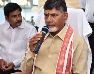 Chandrababu Naidu, Chandrababu Naidu Krishna Pushkaralu 2016, Chandrababu Krishna Pushkaralu 2016, Chandrababu Naidu Vijayawada Krishna Pushkaralu 2016, Chandrababu Naidu Krishna Pushkaralu 2016 Rumours, CM Chandrababu Naidu Krishna Pushkaralu 2016