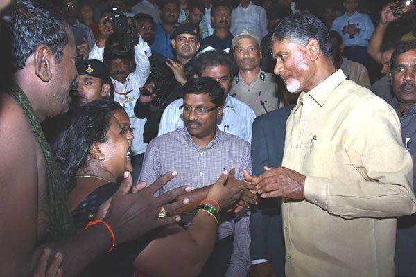 Chandrababu Naidu, Chandrababu Naidu Micromanaging Krishna Pushkaralu, Chandrababu Naidu Micro Management Krishna Pushkaralu