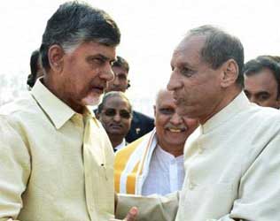 Governor Narasimhan, Governor Narasimhan Krishna Pushkaralu 2016, Governor Narasimhan Vijayawada Krishna Pushkaralu 2016, Governor Narasimhan AP Krishna Pushkaralu 2016, Governor Narasimhan Andhra Pradesh Krishna Pushkaralu 2016, Governor ESL Narasimhan Vijayawada Krishna Pushkaralu 2016