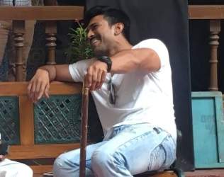 Ram Charan, Ram Charan Visits Chiranjeevi 150 Movie Sets, Ram Charan Visits Chiranjeevi 150 Movie Shooting, Ram Charan Visits Father Chiranjeevi 150 Sets