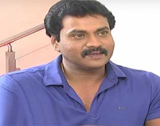 Sunil Chiranjeevi, Sunil Chiranjeevi 150th Movie, Sunil Role Chiranjeevi 150th Movie, Sunil Character Chiranjeevi 150th Movie, Comedian Sunil Chiranjeevi 150th Movie