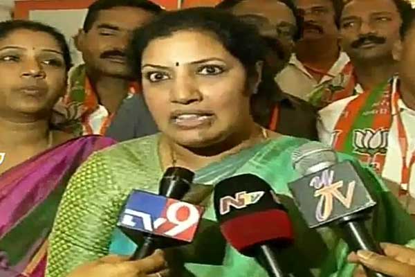 Purandeswari, Purandeswari Chandrababu Rivalry, Lakshmi Parvathi, Purandeswari Chandrababu Naidu Lady Women Enemies, Purandeswari Failed Attack Chandrababu
