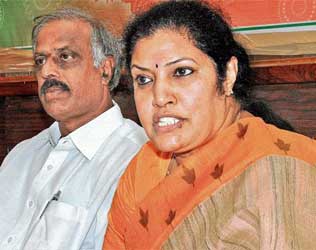 Purandeswari, Daggubati Purandeswari Cheating Andhra Pradesh, BJP Purandeswari Cheating Andhra Pradesh, Daggubati Purandeswari Ditching Andhra Pradesh, BJP Purandeswari Ditching Andhra Pradesh, Daggubati Purandeswari Cheating AP, Daggubati Purandeswari Ditching AP