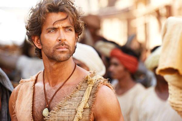 Hrithik Roshan, Hrithik Roshan Irritates Media Folks, Hrithik Roshan Irritates Journalists, Hrithik Roshan Irks Media Journalists