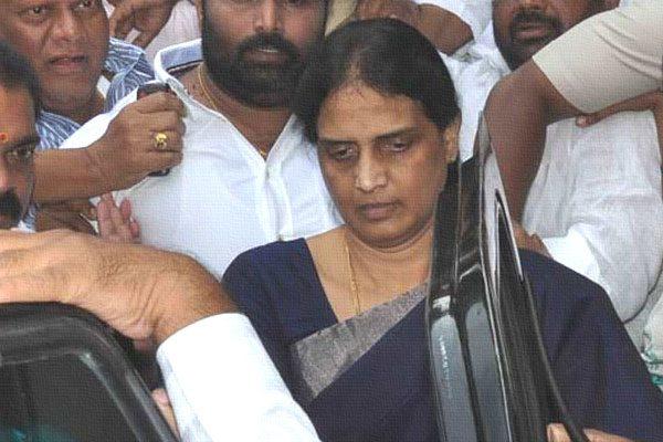 KCR, KCR Rejects Security Indra Reddy, KCR Removes Security Indra Reddy, KCR Denies Security Indra Reddy, KCR Government Rejects Indra Reddy Security 