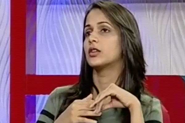 Lavanya Tripathi, Lavanya Tripathi Allu Sirish Face, Lavanya Tripathi Controversy Allu Sirish Face, Lavanya Tripathi Comments Allu Sirish Face, Lavanya Tripathi Satires Allu Sirish Face, Lavanya Tripathi Fun Allu Sirish Face